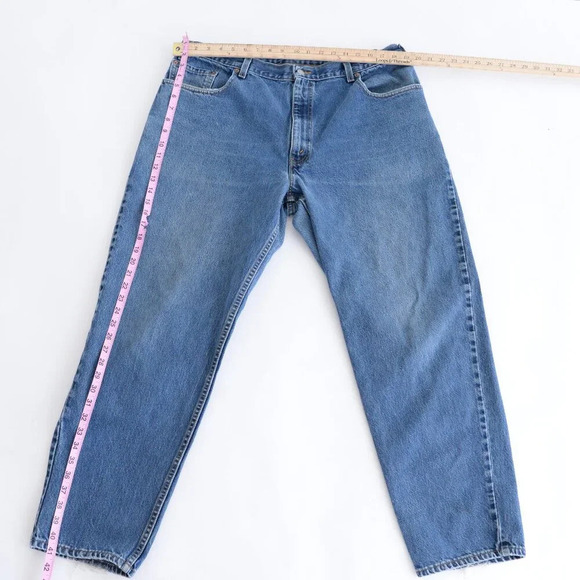 Vintage 90S Levi's 560  Loose Fit 100% Cotton Mid-wash Blue Denim Jeans 40X30 - Picture 2 of 14